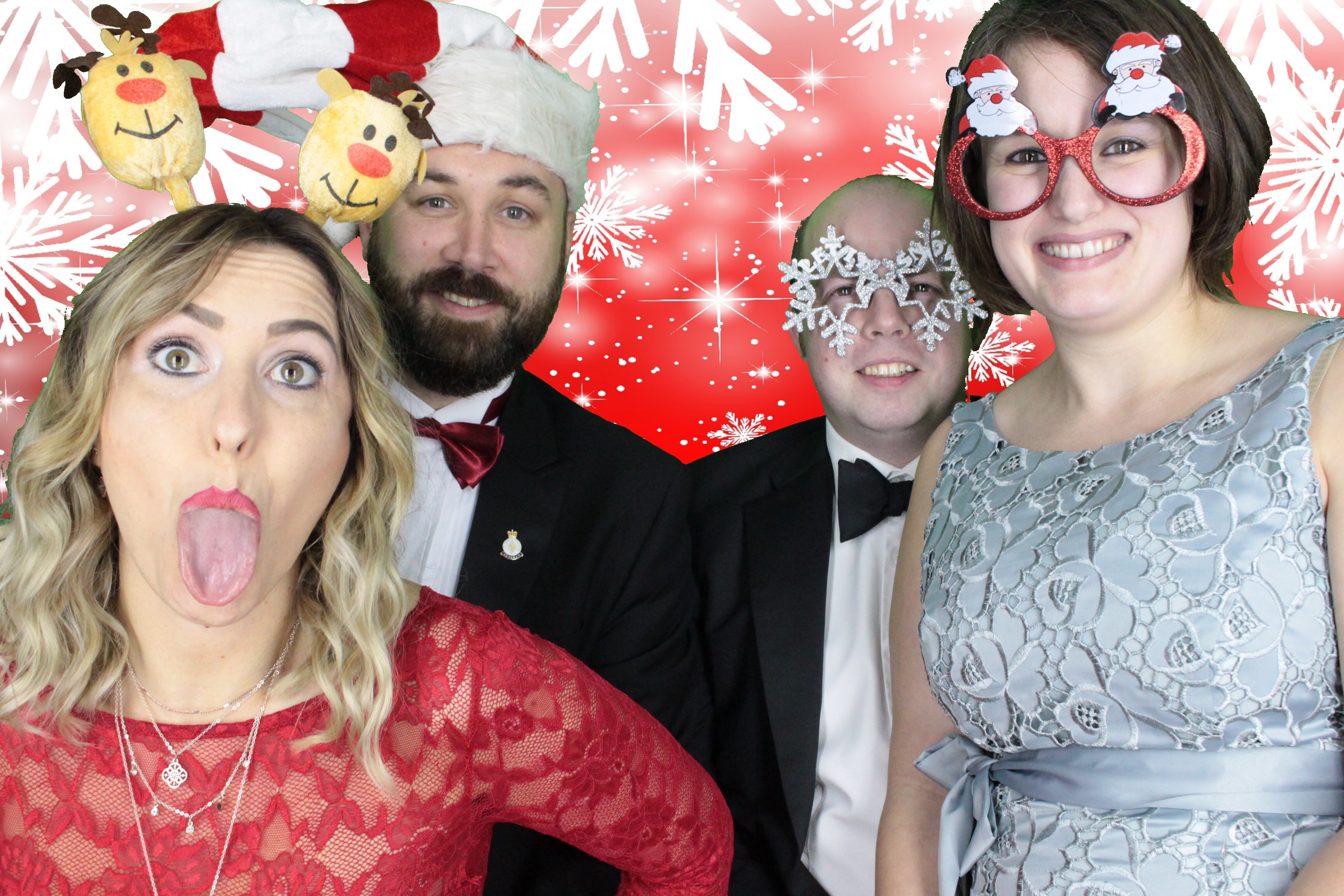 Upavon Officers' Mess Christmas Party | View more photos from the event at gallery.myphotoboothexperience.co.uk/u/MyPhotoBoothExperienceLtd/Upavon-Officers-Mess-Christmas-Party